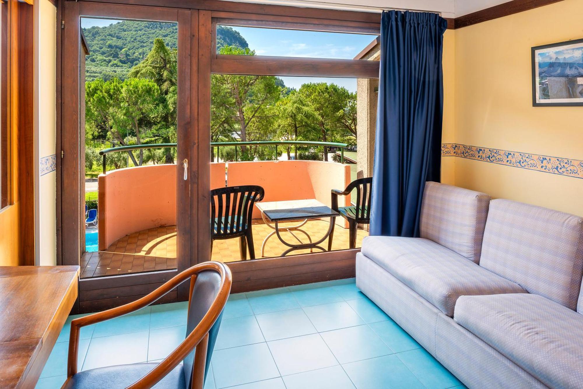 Hotel Royal Garda  Esterno foto